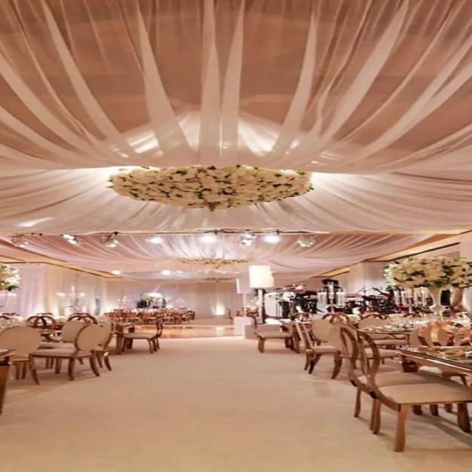 Transforming the Venue with Exquisite Decorations Transforming the Venue with Exquisite Decorations